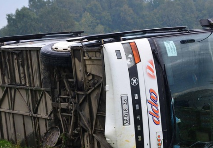 "Vjerujem da su neki od vas čuli za autobus koji je sletio s mosta u rijeku "