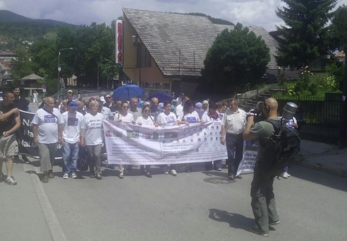 Novi.ba na protestnoj šetnji kroz Višegrad