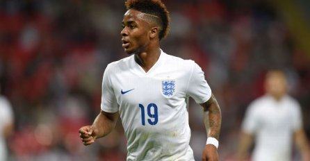 STERLING RAZBJESNIO ENGLESKU JAVNOST: 'Navijači ti ovo neće nikad oprostiti' 