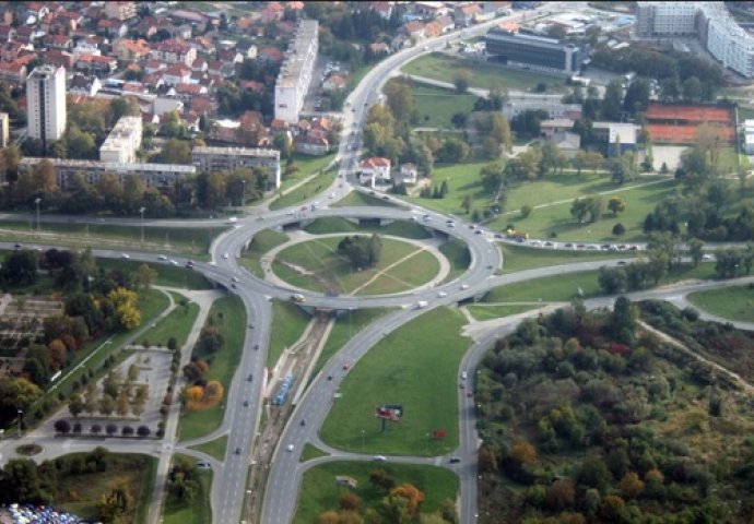 STRAVA U NOVOM ZAGREBU: Manijak silovao maloljetnicu i prijetio joj da će je ubiti!