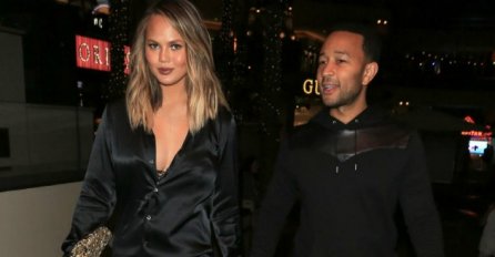 Crissy Teigen uvela novi modni trend: Ne biste voljeli probati ovo 