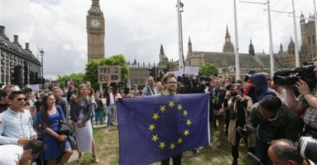 PROTESTNI MARŠ U LONDONU: 'Marširajmo, protestujmo i zaustavimo Brexit' 