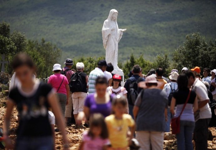 Međugorje - put od župe do svetišta