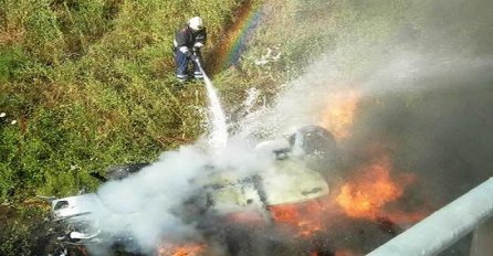 Trebinje: Zapalilo se automobil, troje povrijeđeno