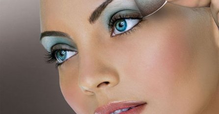 Efektna šminka za plave oči 