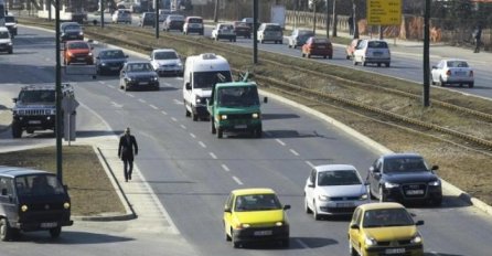 U većem dijelu BiH jutros se saobraća po mjestimično vlažnom kolovozu