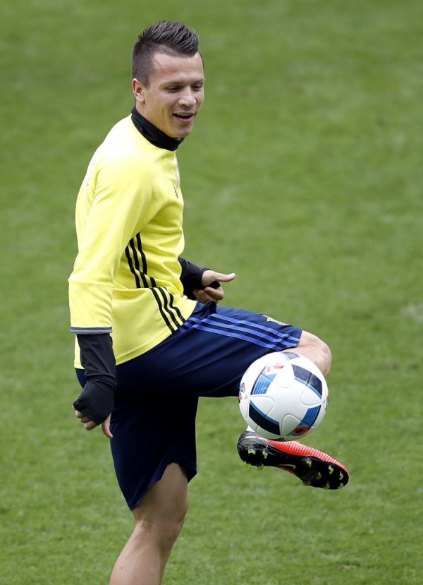 96441-yevhen-konoplyanka-ap-orig