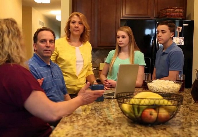 ''Prije 4 godine sam sjedio kući, i došao je otac u kuću''