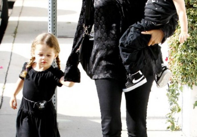 Modni stil poznatih mama 