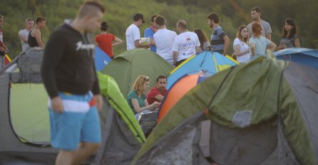 Sve spremno za Marš mira: Učesnici već pristižu u Nezuk, očekuje se oko 5.000 osoba