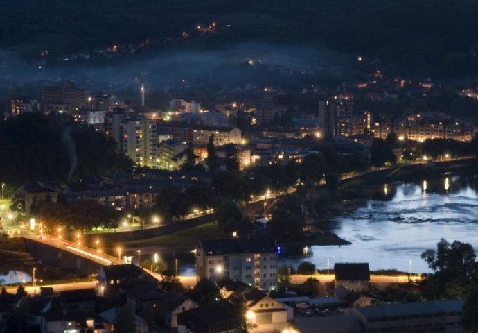 Krajiški gradovi ostaju pusti: Sve masovniji odlazak mladih sa njihovim porodicama