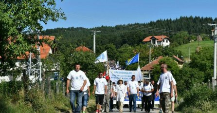 Potpredsjednica FBiH na čelu kolone Marša mira 'Nezuk - Potočari'