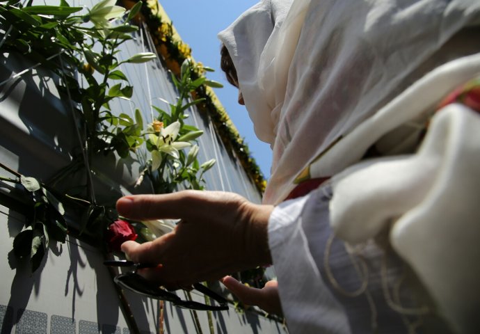 Bijele latice za nevine žrtve genocida u Srebrenici