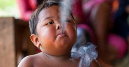 Sjećate li se dječaka koji je pušio 40 cigareta dnevno? Evo kako izgleda nakon 8 godina (FOTO)