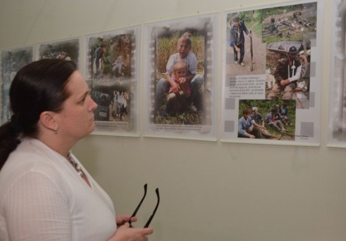 Otvorena izložba fotografija 'Srebrenica' autora Ahmeta Bajrića - Blicka