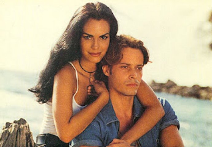 Ljepotom je zasjenila i čuvenu Kasandru: Latino zavodnica danas izgleda bolje nego ikad (FOTO)  