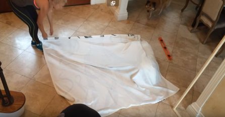 Raširila je zavjesu za tuš na pod: Kada vidite krajnji rezultat odmah ćete poželjeti isto (VIDEO) 