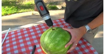 Pogledajte šta radi od lubenice sa bušilicom moglo bi vas oduševiti (VIDEO)