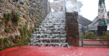 Nevrijeme pogodilo Mostar: Velika materijalna šteta 