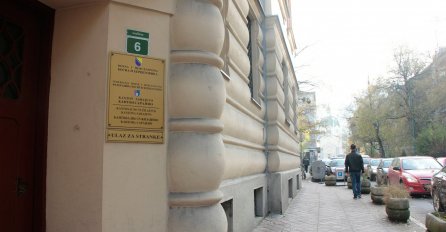 Blokirano više od 900 hiljada KM na računima vlasnika studentskog hotela "Emiran" i pumpe "Umax Group"