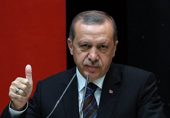 Erdogan: Neka EU i SAD gledaju svoja posla