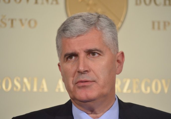 Čović: Na sutrašnjem sastanku EU očekujem "zeleno svjetlo" za BiH