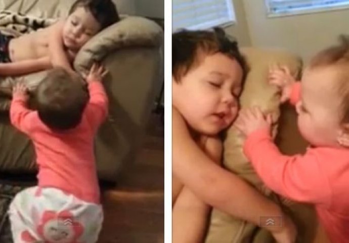 Prišla je bratu i zatekla ga kako spava, bebina reakcija je preslatka (VIDEO)