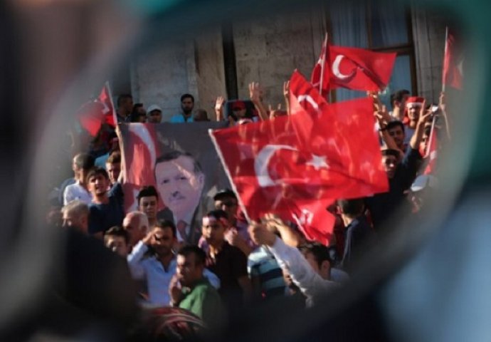 Uhapšeno 11 pučista na aerodromu u Istanbulu