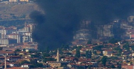  Požar u stambenoj zgradi stavljen pod kontrolu