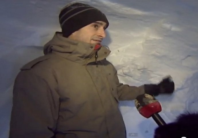 Ostao je zatrpan u snijegu pa je odlučio da prokopa tunel, evo šta se nalazi na kraju tunela (VIDEO)
