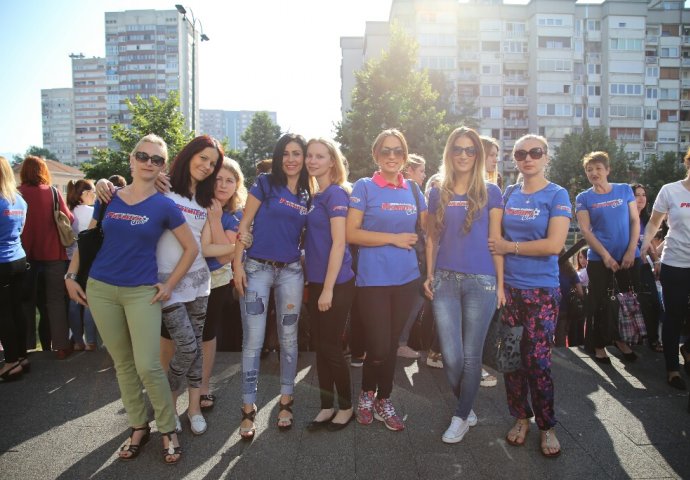 Radnice kladionice Premier održale protest: Ne damo naša radna mjesta