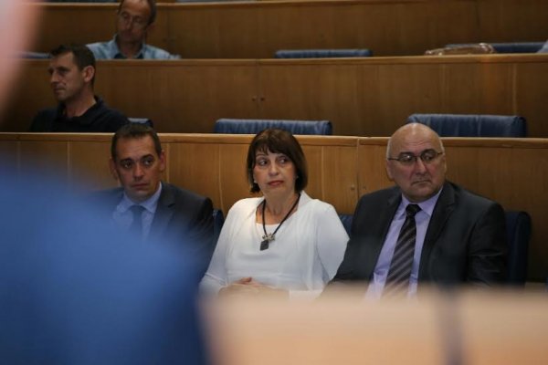 7f8c7b7f-f988-4061-95da-0a0e50168e66