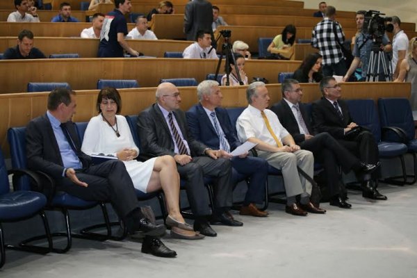 1747972b-c1fa-44e4-970b-47a29a2d61ae