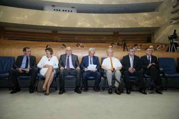 c7199715-395a-45c4-9954-b5593ae1bd4c