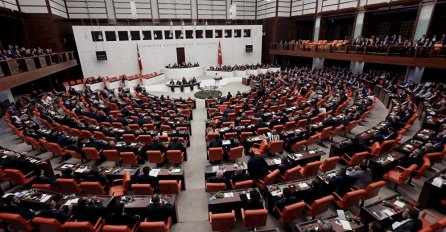 Turska: Parlament podržao uvođenje vanrednog stanja