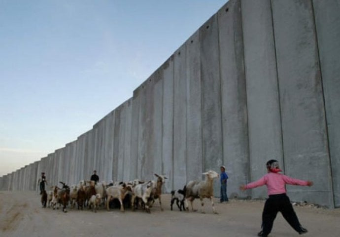 Izrael gradi novi zid u blizini Hebrona na okupiranoj Zapadnoj obali