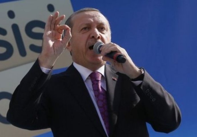 Erdogan: Žene nisu i ne treba da su jednake s muškarcima