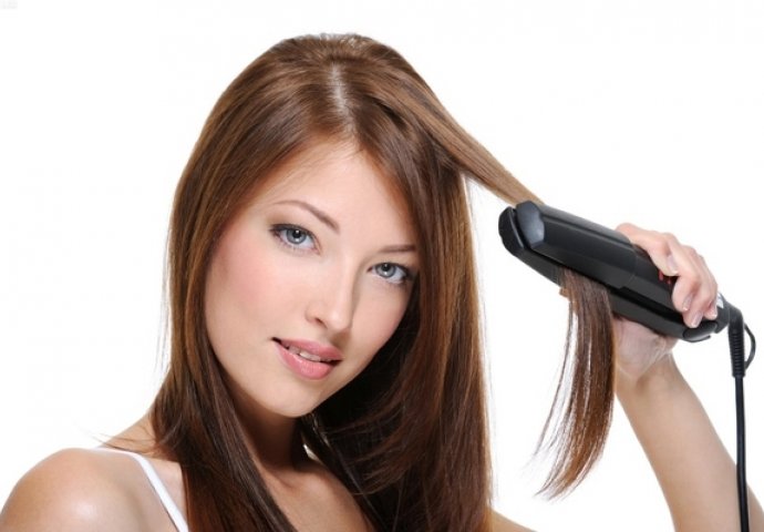 Kako da ispravite kosu pomoću prese a da zadržite volumen 