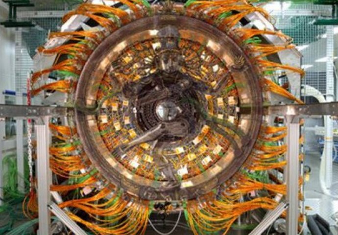 10 teorija zavjere koje baš i nisu imale smisla