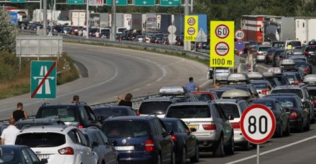 Kilometarske gužve iz svih smjerova: Saobraćajne nesreće otežavaju saobraćaj, kolone 10 km 