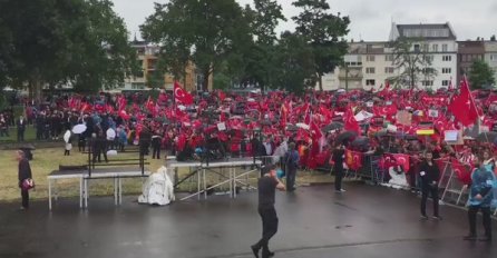 Keln: Nijemci zabranili Erdoganovo obraćanje, 50.000 Turaka na protestu