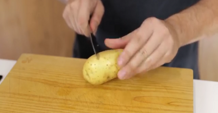 Gulili ste krompir na pogrešan način: Nakon ovoga, nikada se nećete vratiti na staro (VIDEO)