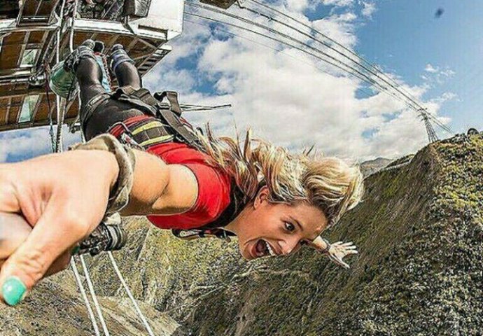 Selfie manijaci: Zbog ultimativnog selfija mogli su kobno završiti!