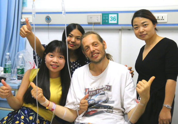 Ljubav naslijepo: Skoro umro u zračnoj luci od čekanja djevojke koju je upoznao online 