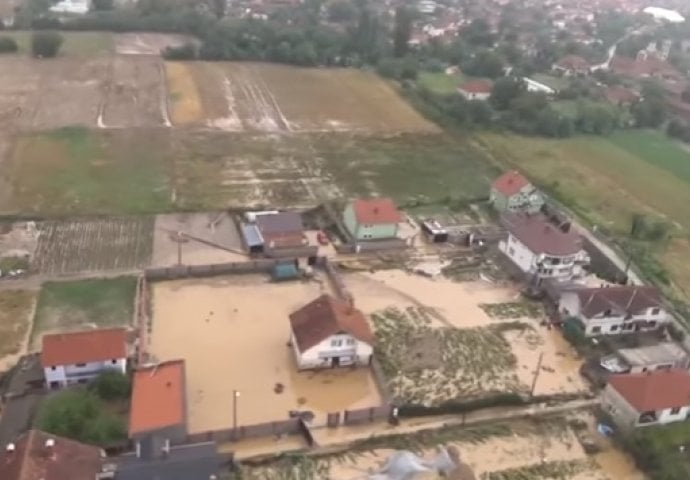 Pogledajte helikopterske snimke štete nakon olujnog nevremena u Skoplju