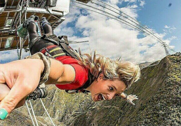 Luđački selfiji koji su ih mogli koštati života (FOTO)