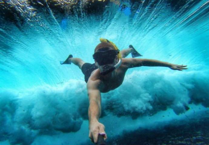 Luđački selfiji koji su ih mogli koštati života (FOTO)