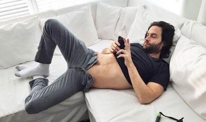 guys-imitate-girls-on-instagram-4