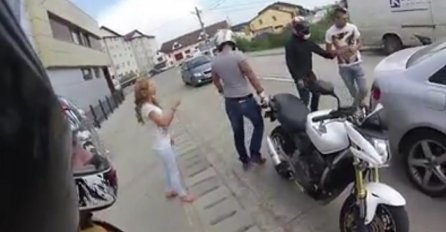 Bajkeri ga zaustavili, izvukli njega i djevojku iz auta, a on je učinio nešto nezaboravno (VIDEO)