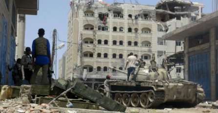 Jemen: Desetine poginulih u napadu na školu